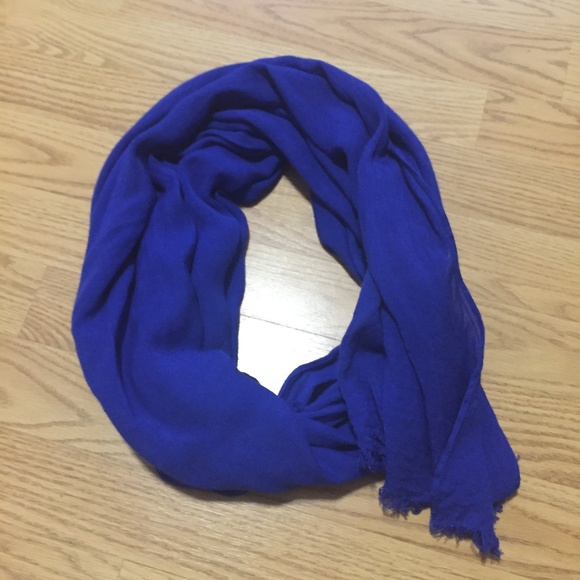 royal blue scarf